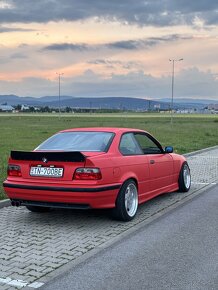 Bmw e36 coupe  325i m50b25 141kw drift - 2