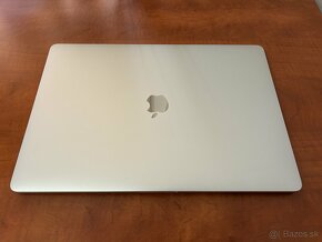 Predám MacBook Pro 15" 2019 - 2