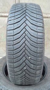 Predám 2-Zimné pneumatiky Michelin Cross 205/55 R16 - 2