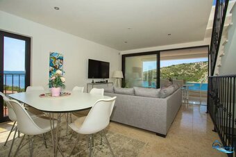 ☀Trogir/okolie – moderný apartmán so strešnou terasou a výhľ - 2