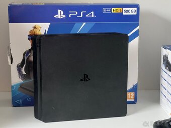 Playstation 4 slim - 2