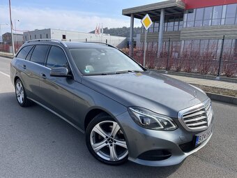 Mercedes Benz E200 - 2