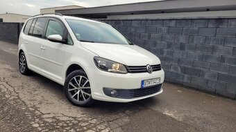 Volkswagen Touran 2.0 TDI Highline DSG - 2