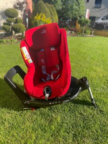 Britax Römer autosedačka dualfix M isize - 2