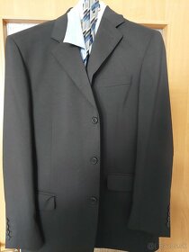 Pansky oblek s vestou, koselou a kravatou - 2