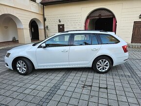 Škoda Octavia Combi 1.6 TDI M5 Ambition Navi DVD R16 Orig KM - 2