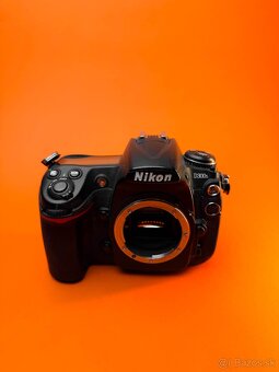 Nikon D300s - 2