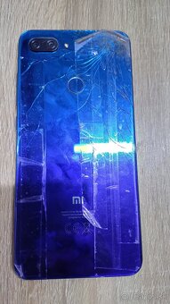 Predám Xiaomi Mi 8 lite - 2