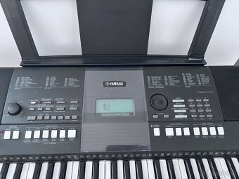 Elektricky klavir yamaha - 2