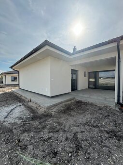 4 izbový  dom v prevedení štandard na pozemku 500 m2 - 2