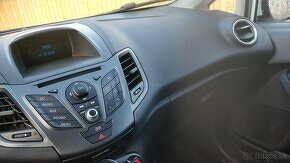 Predam ford fiesta 1.2 benzin - 2