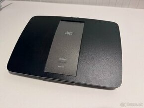 Linksys EA6400 Smart Wi-Fi AC1600 Router - 2