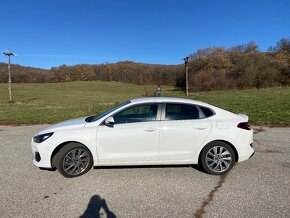 Hyundai i30 fastback 1.4 Tgdi 103 kw 2018 - 2