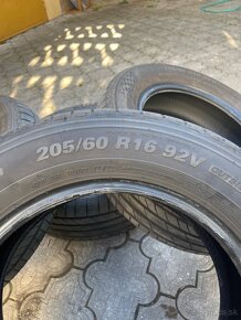 Letné pneu Kumho Ecsta 205/60 R16 92V - 2