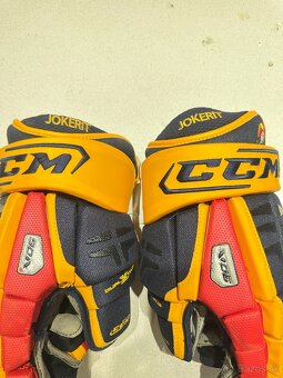 Hokejové rukavice 14” CCM V06 - JOKERIT HELSINKY - 2