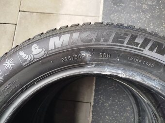 Zimné Michelin 225/50R16 - 2