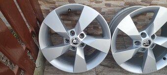 Predám SKODA Trius elektrony 5X112 R17 et49 J7 - 2