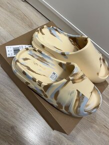 adidas Yeezy Slide Enflame Oil Painting White Yellow - 2