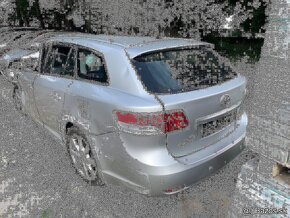 Rozpredam Toyota Avensis Combi 2.0 D -4D T27 - 2