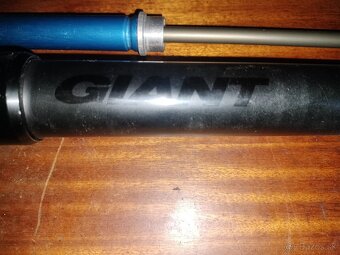 giant - 2