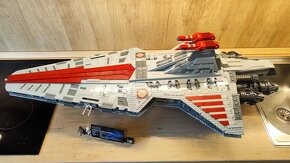 Star Wars - Útočný krížnik Republiky triedy Venator 75367 - 2