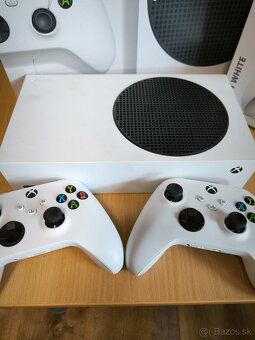 Predám Xbox series S - 2