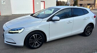 Volvo v40 model 2019 - 2