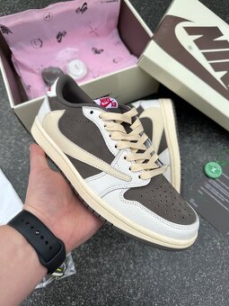 JORDAN 1 OG SP TRAVIS SCOTT REVERSE MOCHA tenisky - 2