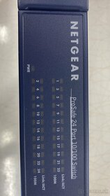 Switch 24 port 10/100 NETGEAR JFS524 - 2