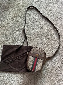 Gucci crossbody taška Supreme monogram Ophidia - 2