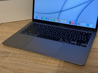 Apple Macbook air M1 8/256gb- Nepouživaný 99% batéria - 2