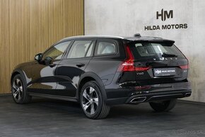 Volvo V60 Cross Country B4 145kW 4x4 Tažné Kůže LED Keyless - 2