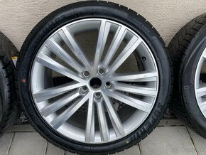 SIRIUS orig.skoda Superb3V  5x112  8j x19   ET 44 VW - 2