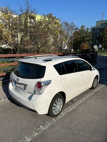 Toyota Verso 1,8 benzin automat - 2