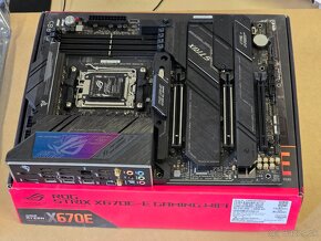 ASUS ROG STRIX X670E-E Gaming WIFI - 2