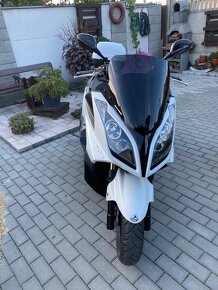 Kymco Downtown 200i skuter - 2