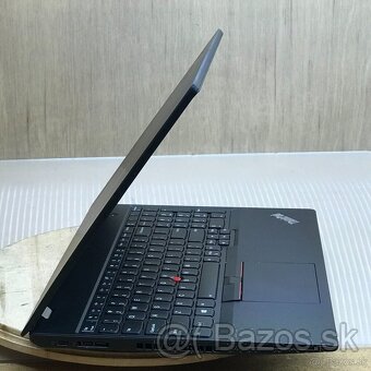 Pracovný a herný Lenovo Thinkpad T580 - 2