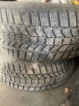 Zimne 215/60r16 - 2