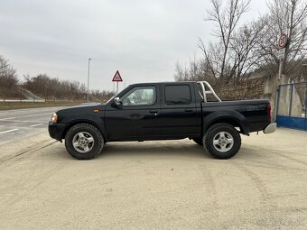 Nissan Navara 2.5Di 98kw D22 - 2