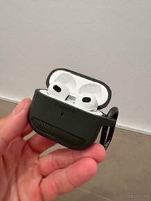 Apple AirPods 3 s MagSafe - 2