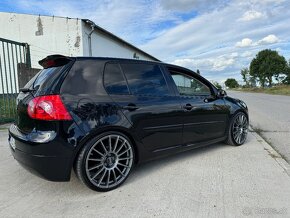 Golf 5 - 2