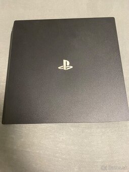 Playstation 4 pro - 2