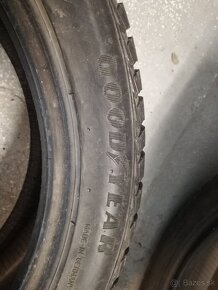 2x zimne pneu goodyear 235/45 r19 - 2