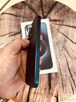 iPhone 15 pro 128 blue Titan batéria 93% top stav - 2