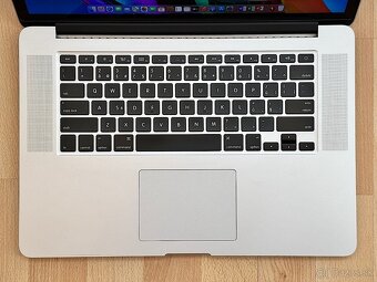 MacBook Pro 15" i7-2.6GHz,4j/16GB/256GB, BATÉRIA 6 hod. - 2