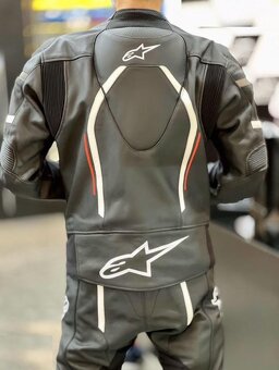 VÝHODNE Kvalitná MOTO KOMBINÉZA Alpinestars Motegi V2 - 2