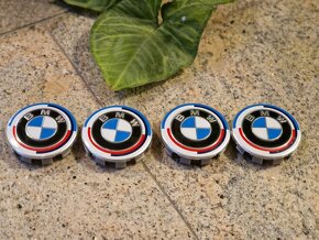 BMW pukličky stredy do diskov Anniversary 68 mm (4 kusy) - 2