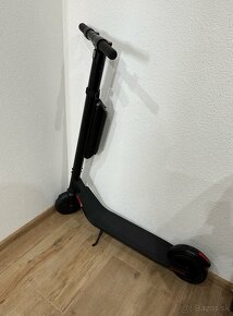 Ninebot Segway Kickscooter ES4 - 2