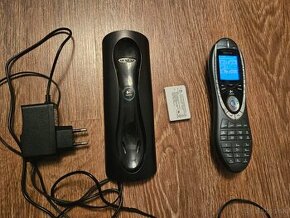 Logitech Harmony 880 Advanced Universal Remote Control - 2