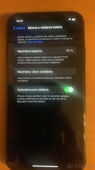 Apple iPhone XR 64GB Black bateria 85 percent - 2